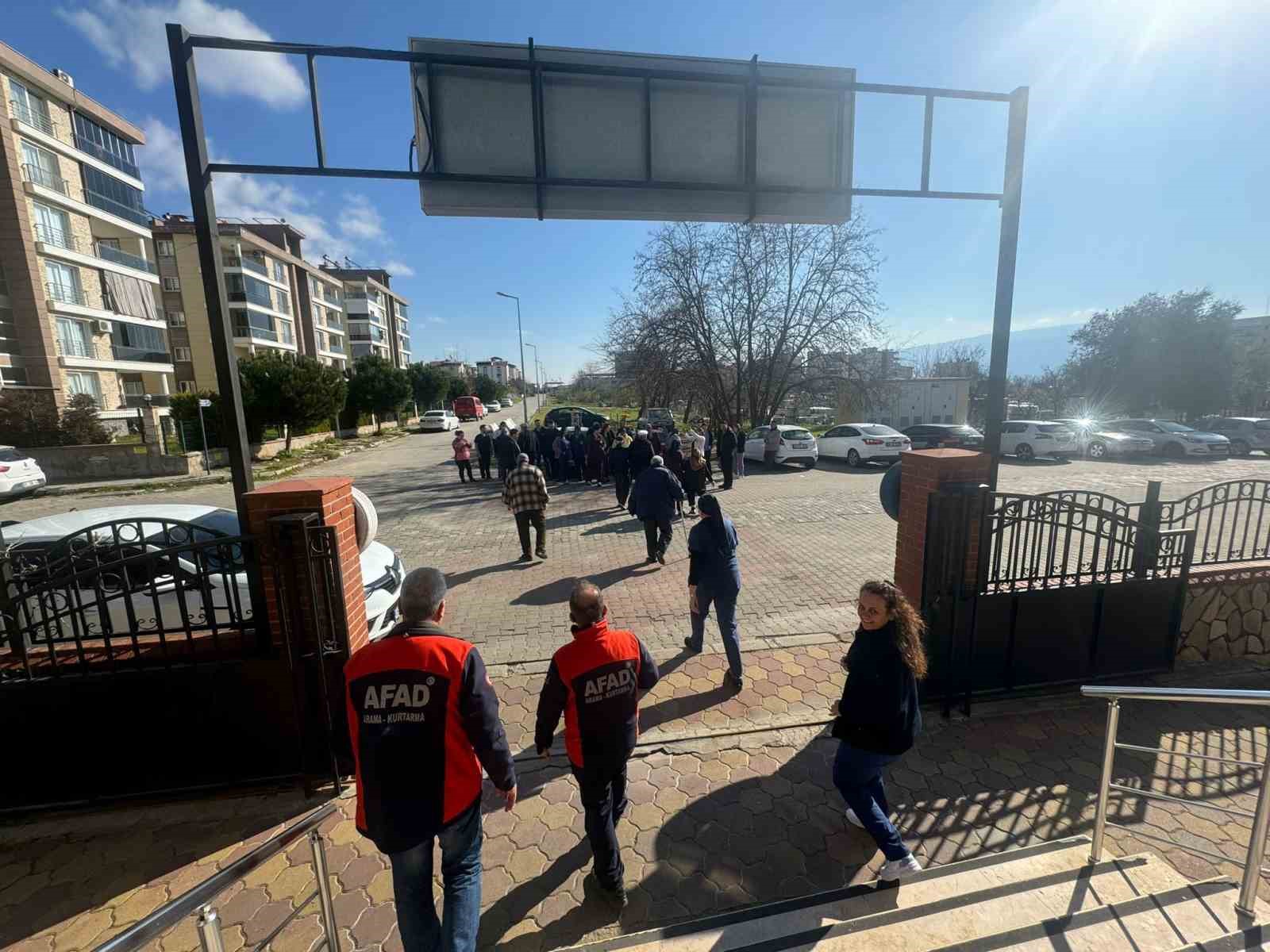 Huzurevinde afet anında tahliye eğitimi verildi