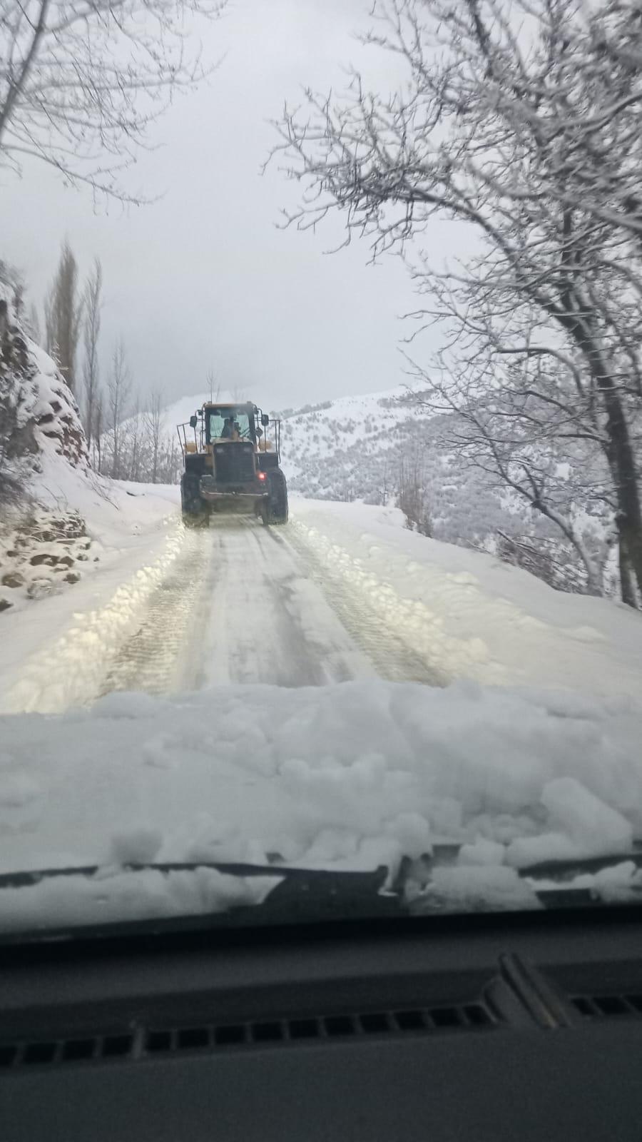 Van’da 560 Yerleşim Yerinin Yolu Ulaşıma Kapandı