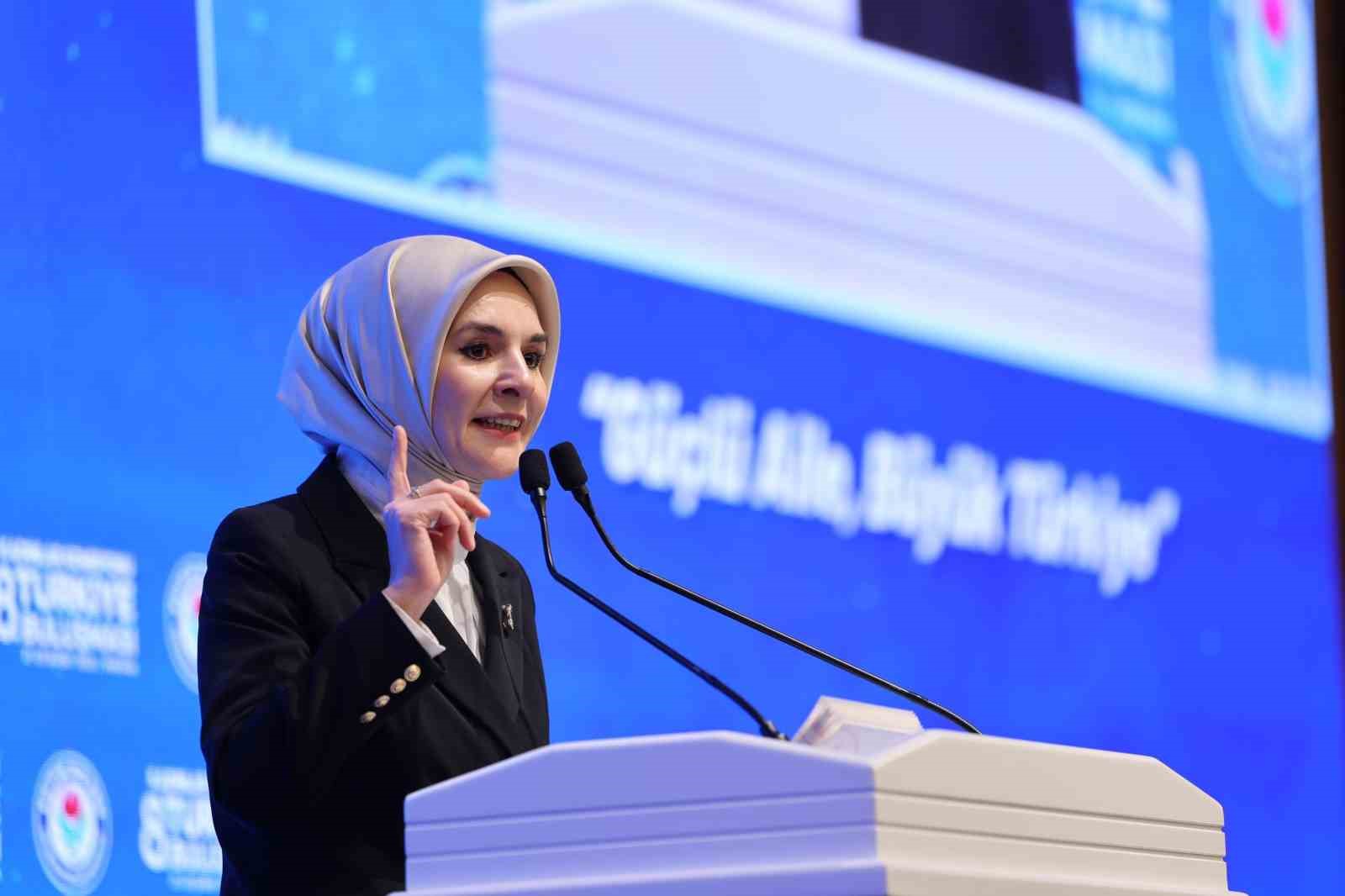 Bakan Göktaş: “İstihdamda olan kadınların doğurganlık hızı 1,38”