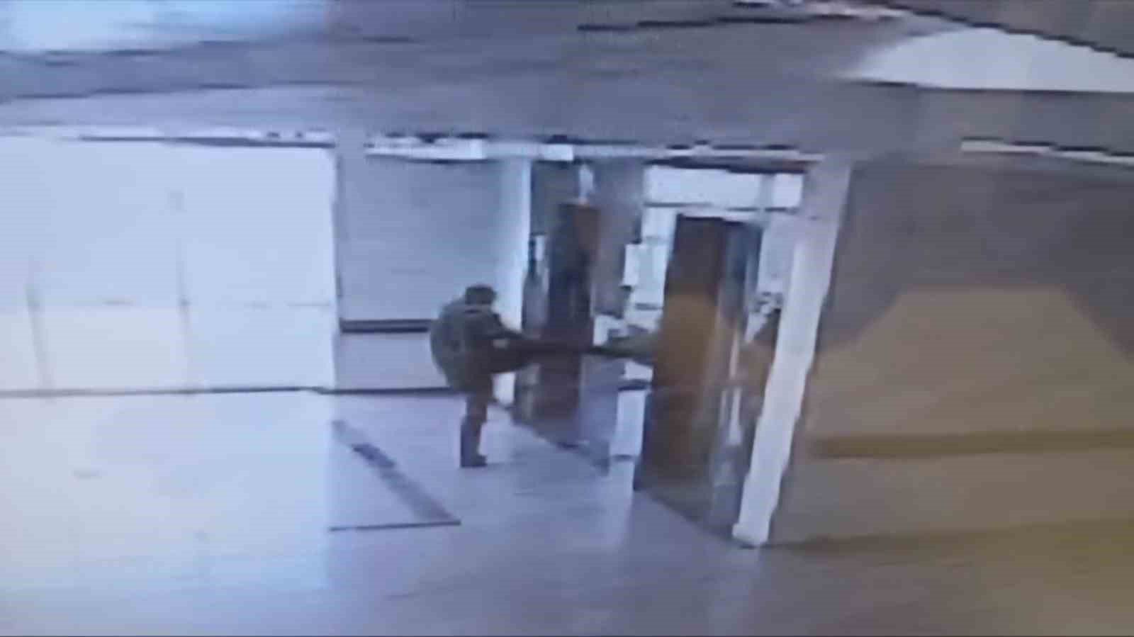 Hastane asansörüne zarar veren şahıs güvenlik kamerasına yakalandı