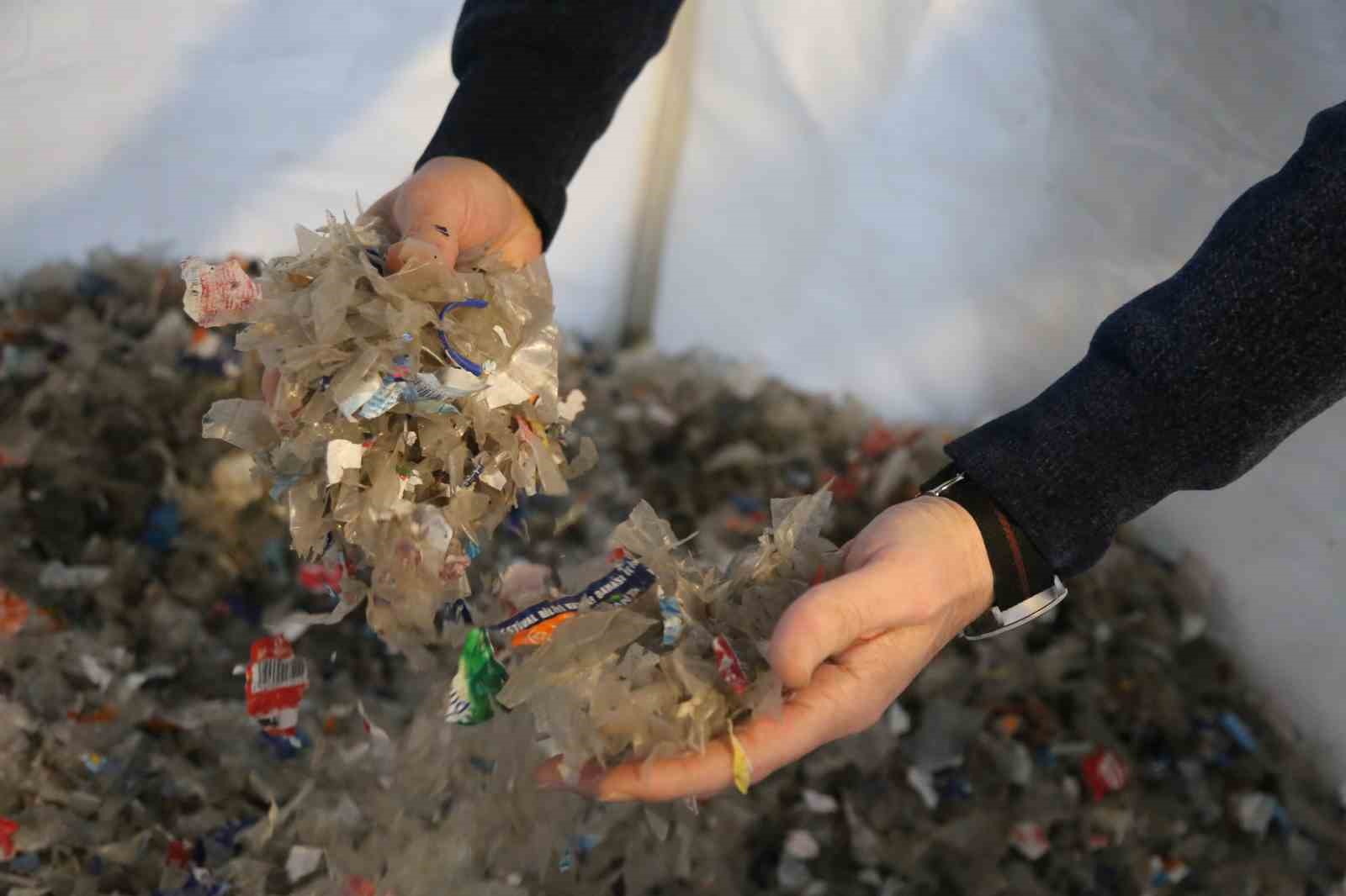 Devlet desteğiyle Türk mühendisleri geliştirdi: Plastik atıklar ekonomiye kazandırılıyor