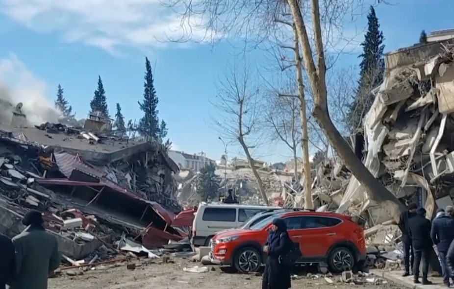 Kahramanmaraş’ın acı günü, bir babanın yürek yakan vedası