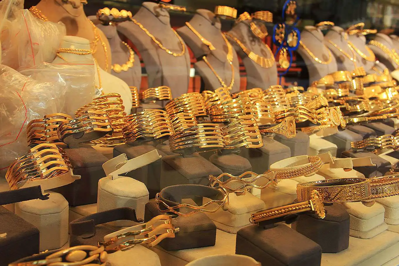 Altın fiyatları yeniden rekor kırdı