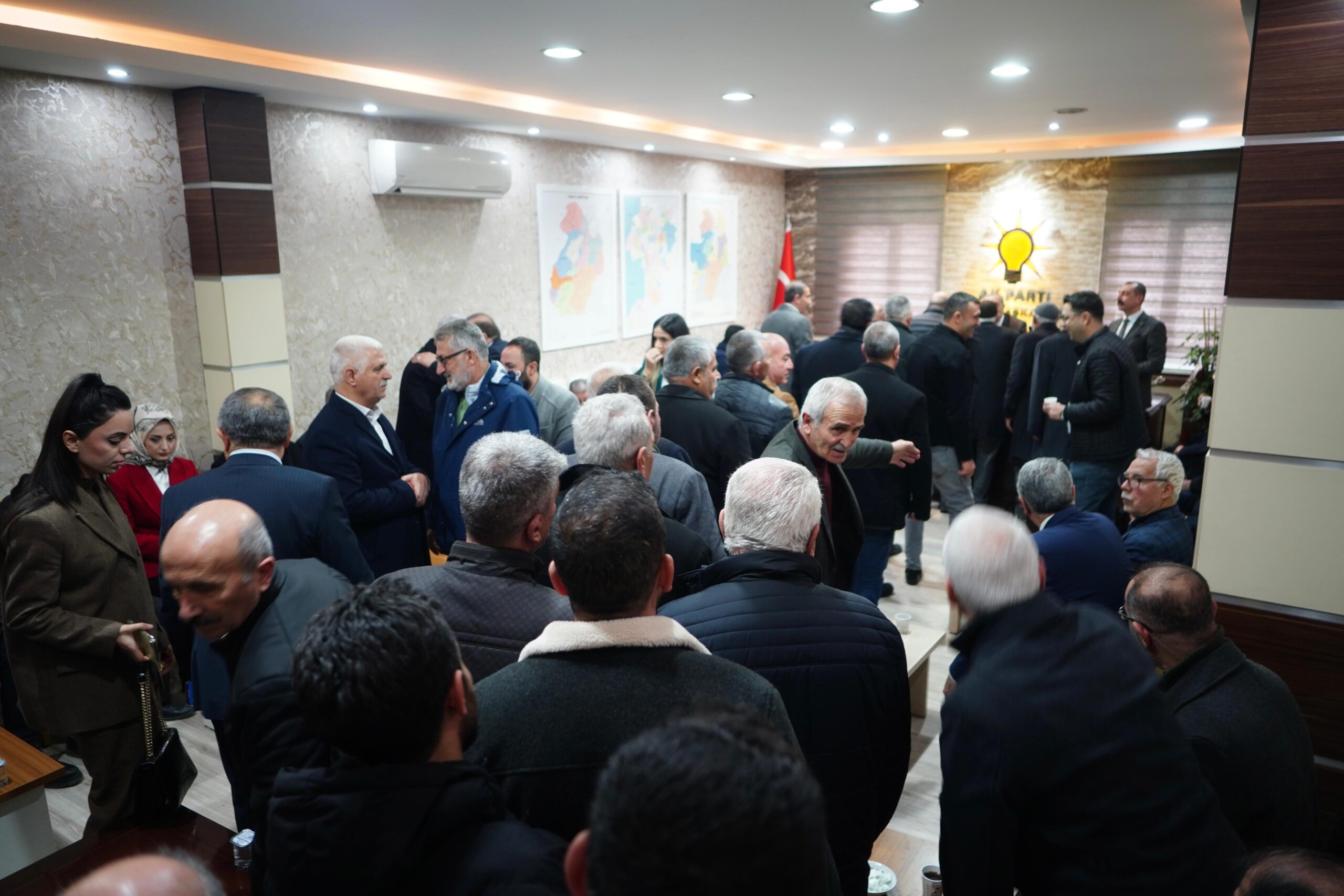 AK Parti Van İl Başkanı Arvas’a yoğun ziyaret 