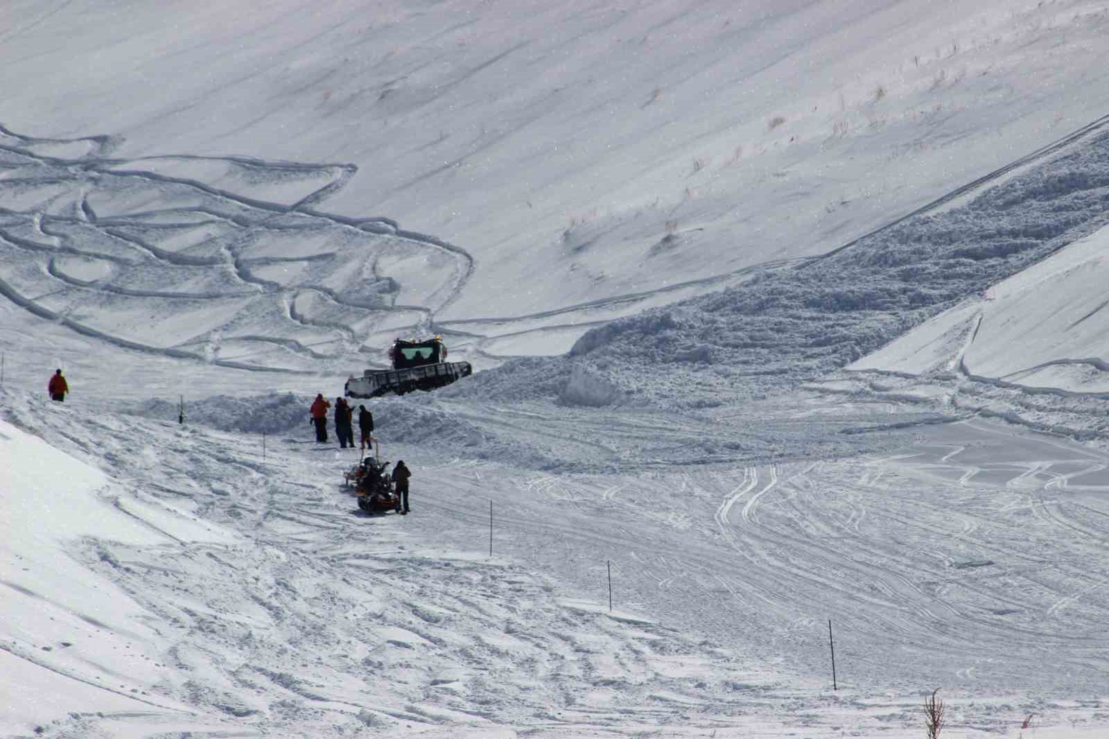 Palandöken’de çığ