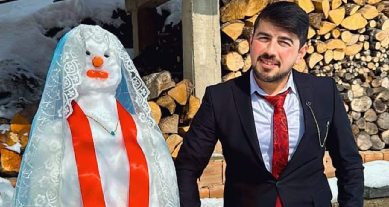 Kardan yaptığı geline ’Münire’ ismini koydu, takı töreni yaptı