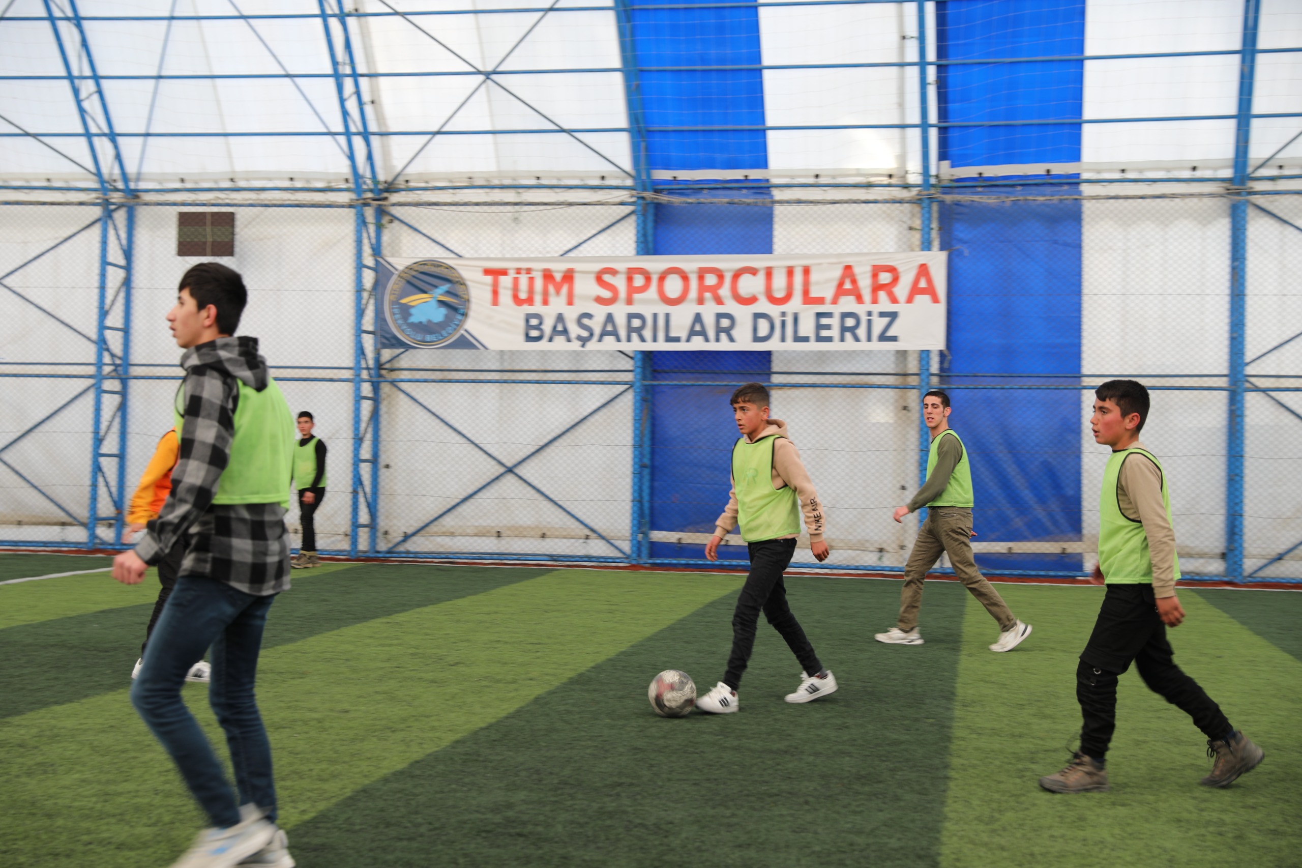 Van’da Engelsiz Futbol Keyfi