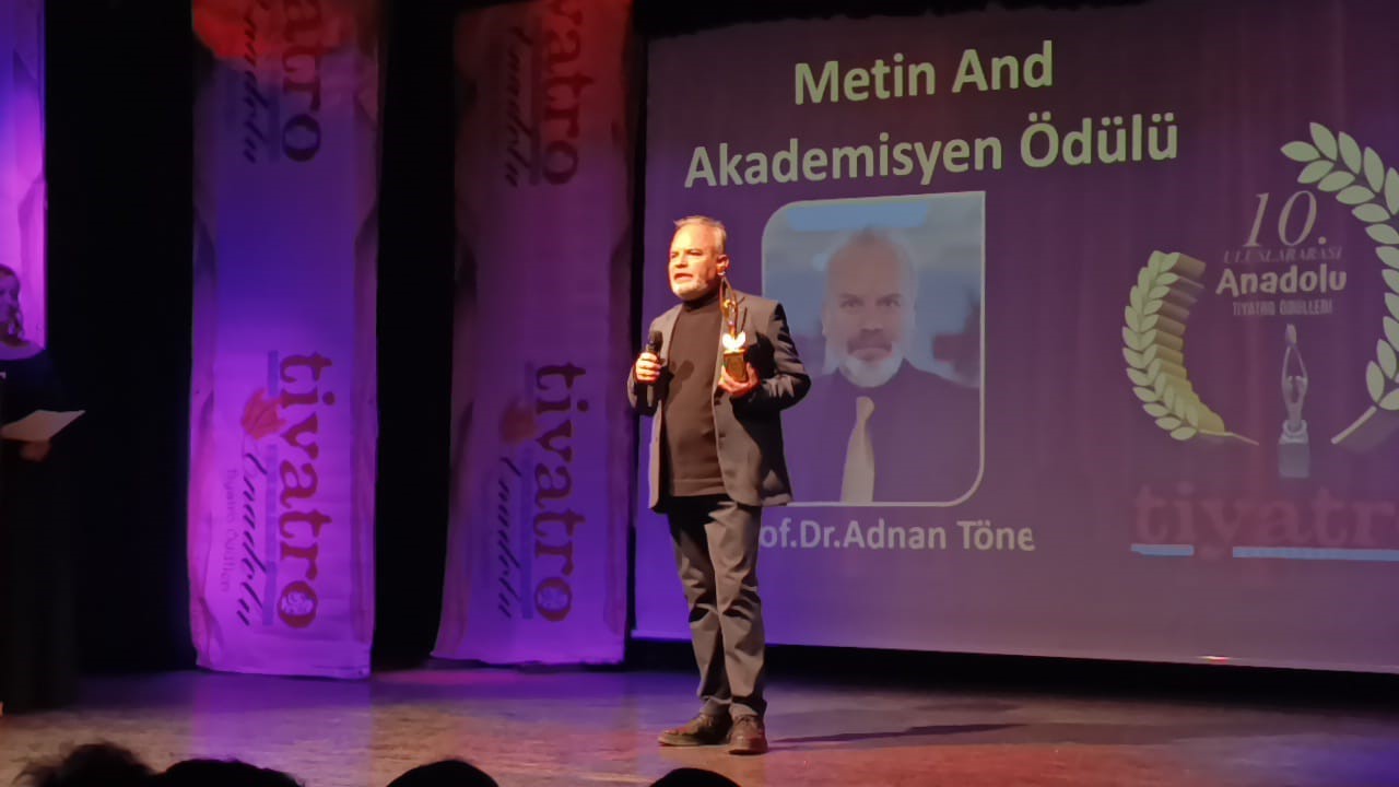 Prof. Dr. Tönel’e “Uluslararası Metin And Akademi Ödülü” verildi