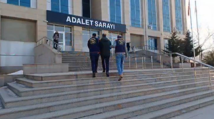 Van’da 47 kişi tutuklandı