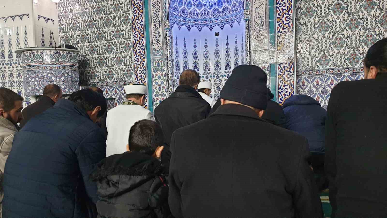 Van’da Berat Kandili idrak edildi