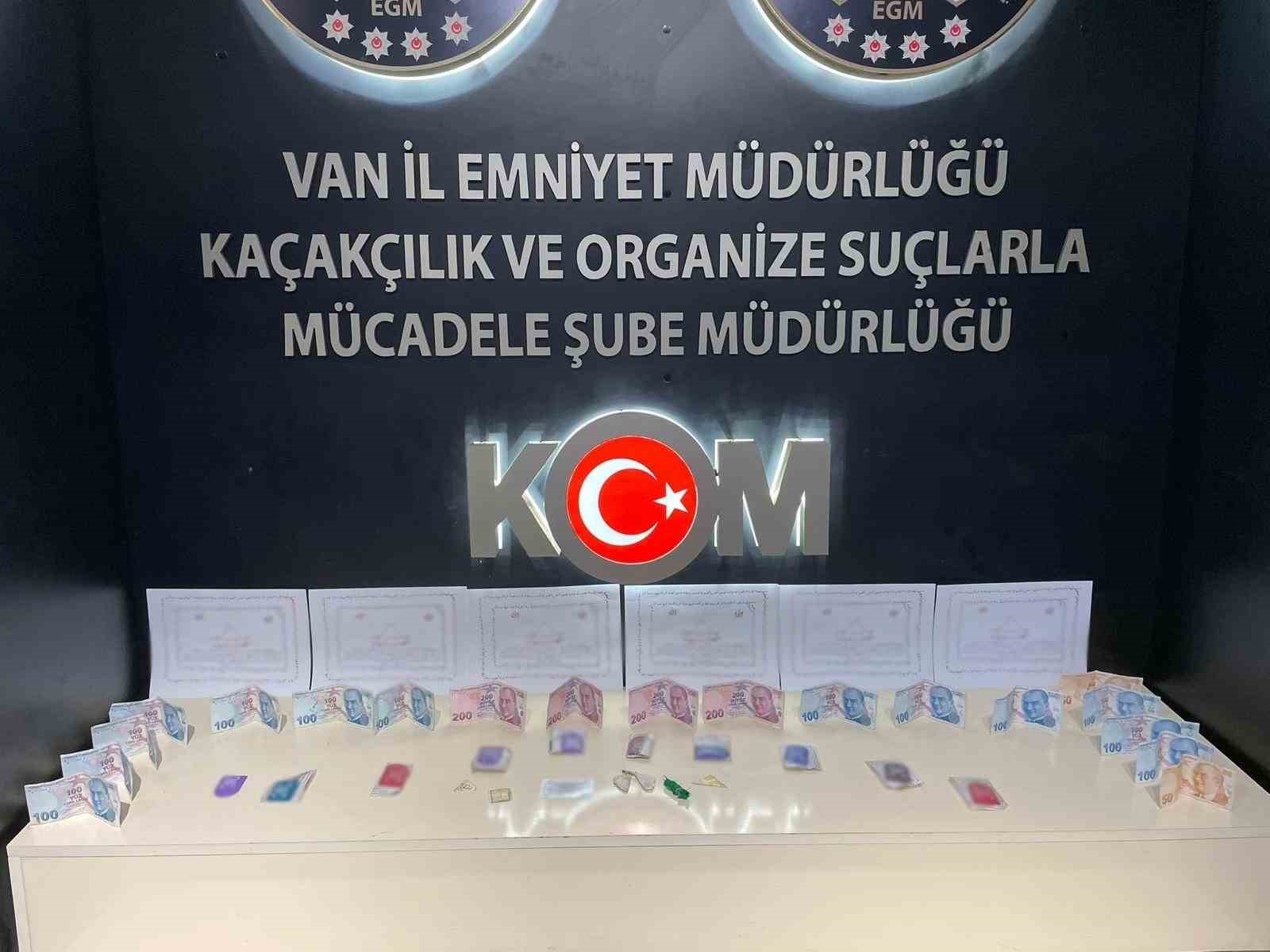 Van’da gümrük kaçakçılığı operasyonu