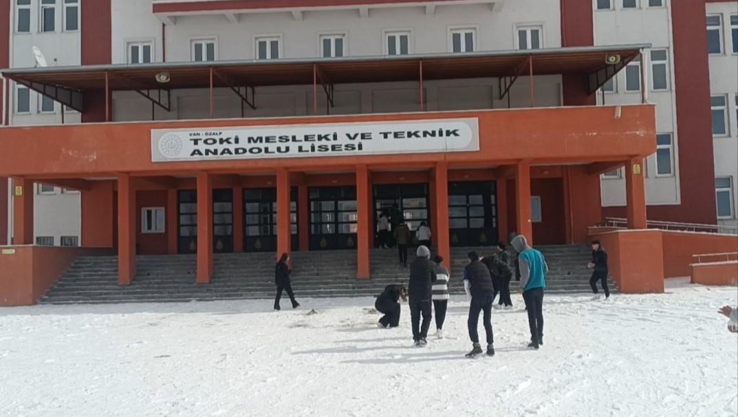 Van’ın o ilçesinde zilsiz okul uygulaması başladı