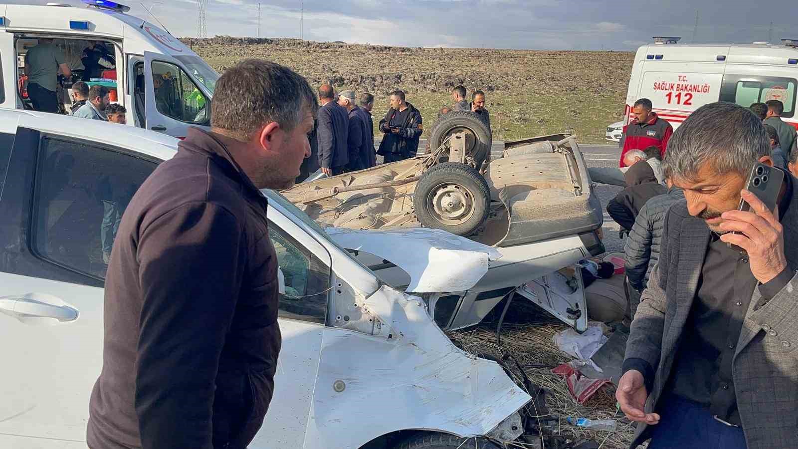 Van’da zincirleme trafik kazası: 5 yaralı