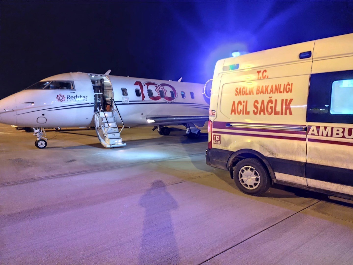 Kalp hastası çocuk Van’dan İstanbul’a uçak ambulans ile götürüldü