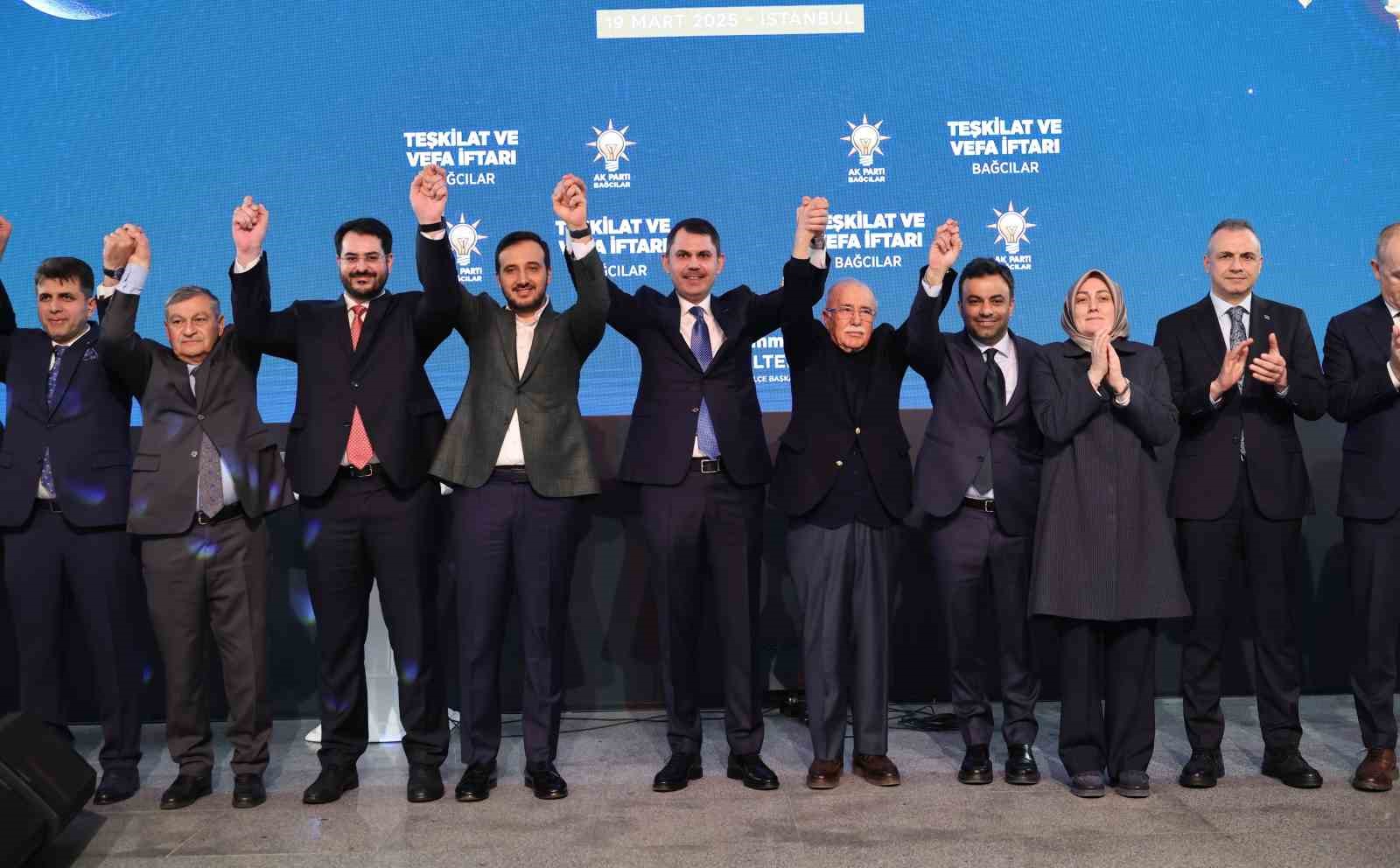 Bakan Kurum: “11 ilimizde 453 bin ev ve işyerimizi afetzede kardeşlerimize teslim edeceğiz”