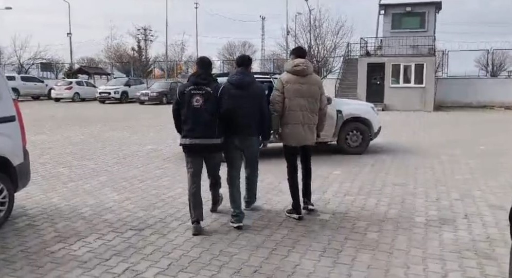 Van’da göçmen kaçakçılığına 6 tutuklama