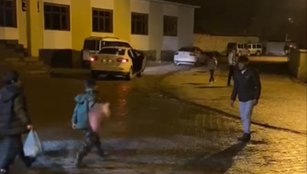 İran’ın sıfır noktasında gece bayram temizliği