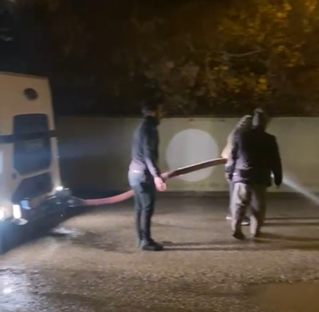 İran’ın sıfır noktasında gece bayram temizliği