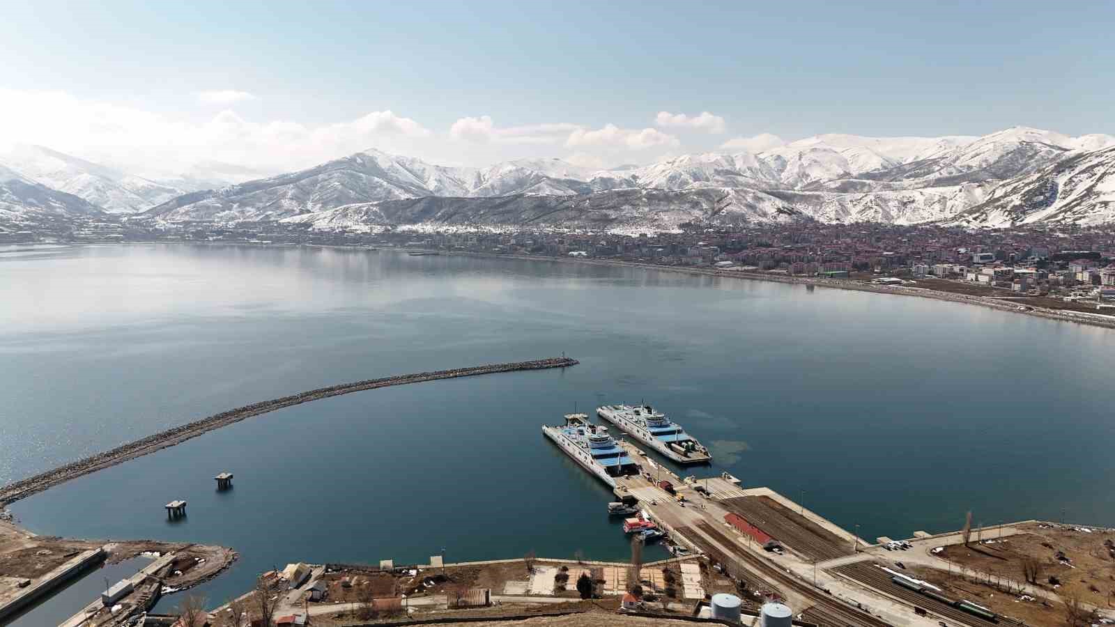 Türkiye’nin en büyük ikiz feribotlarının taşımacılıktaki büyük rolü