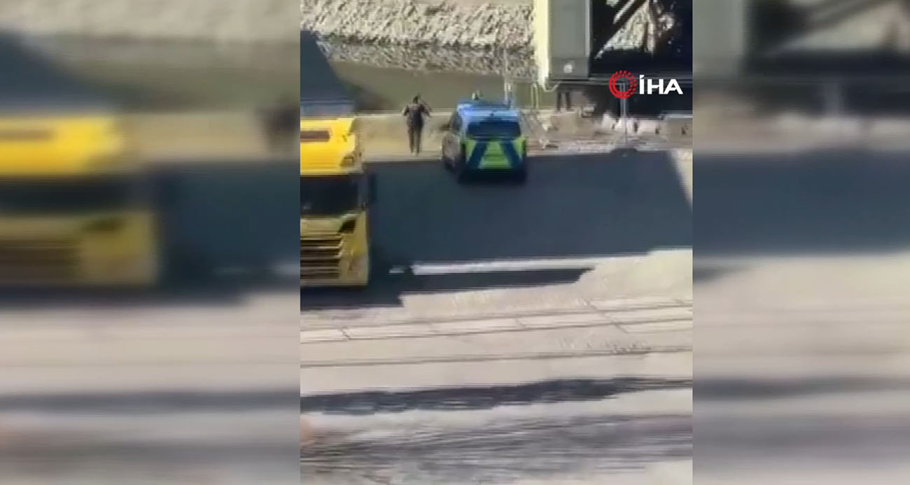 Almanya’da araç kalabalığın arasına daldı