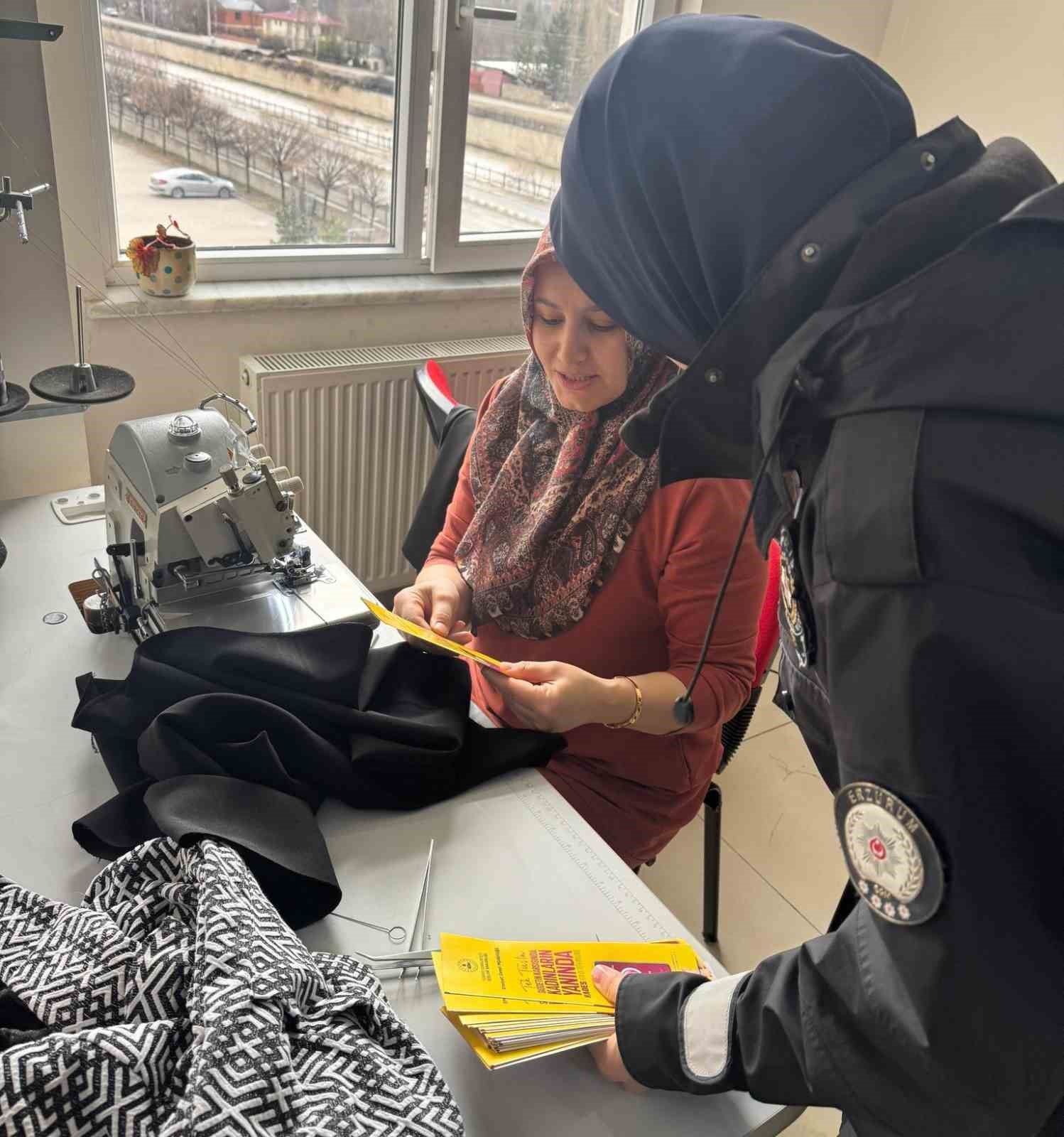 Polis KADES bilgilendirmesi yaptı