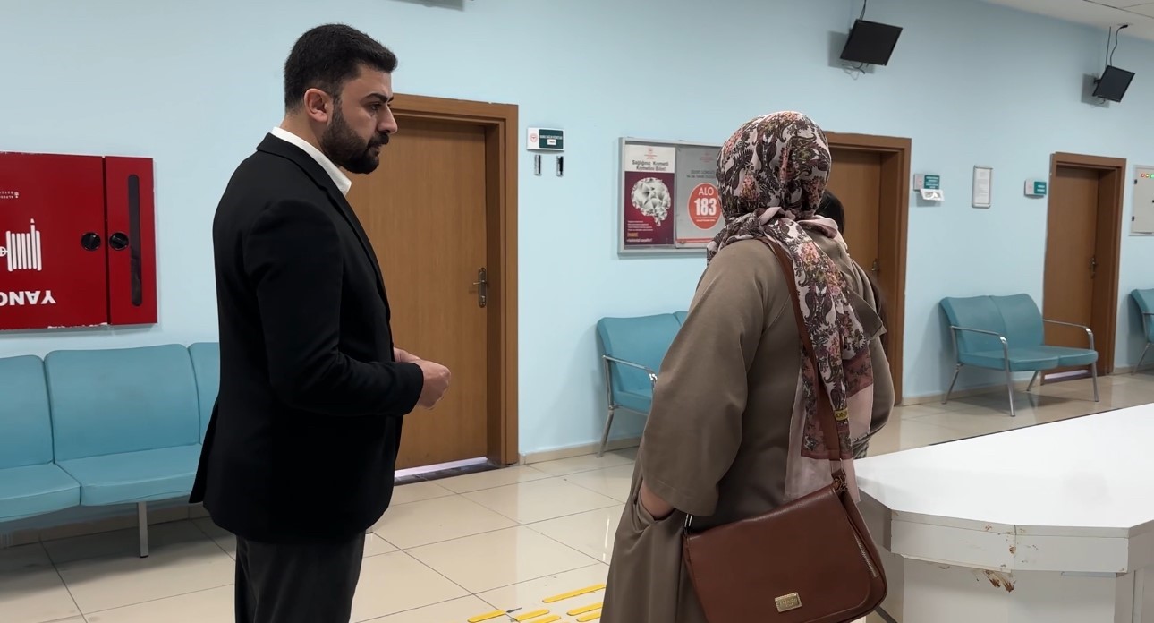 Yüksekova’da vatandaşlara ücretsiz danışmanlık hizmeti veriliyor