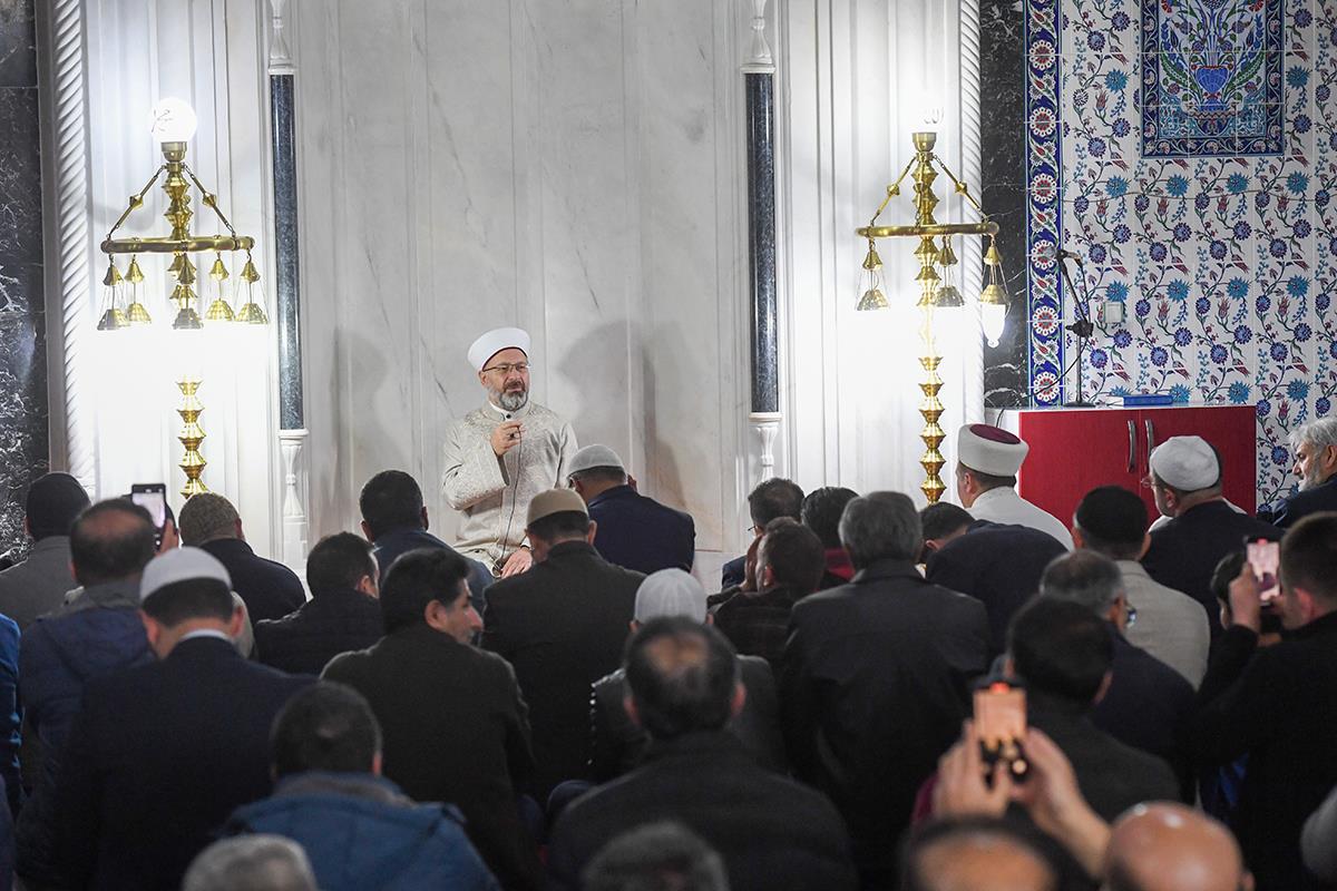 “Peygamber katilleri 1.5 sene içerisinde 50 binin üzerinde insanı katletti”