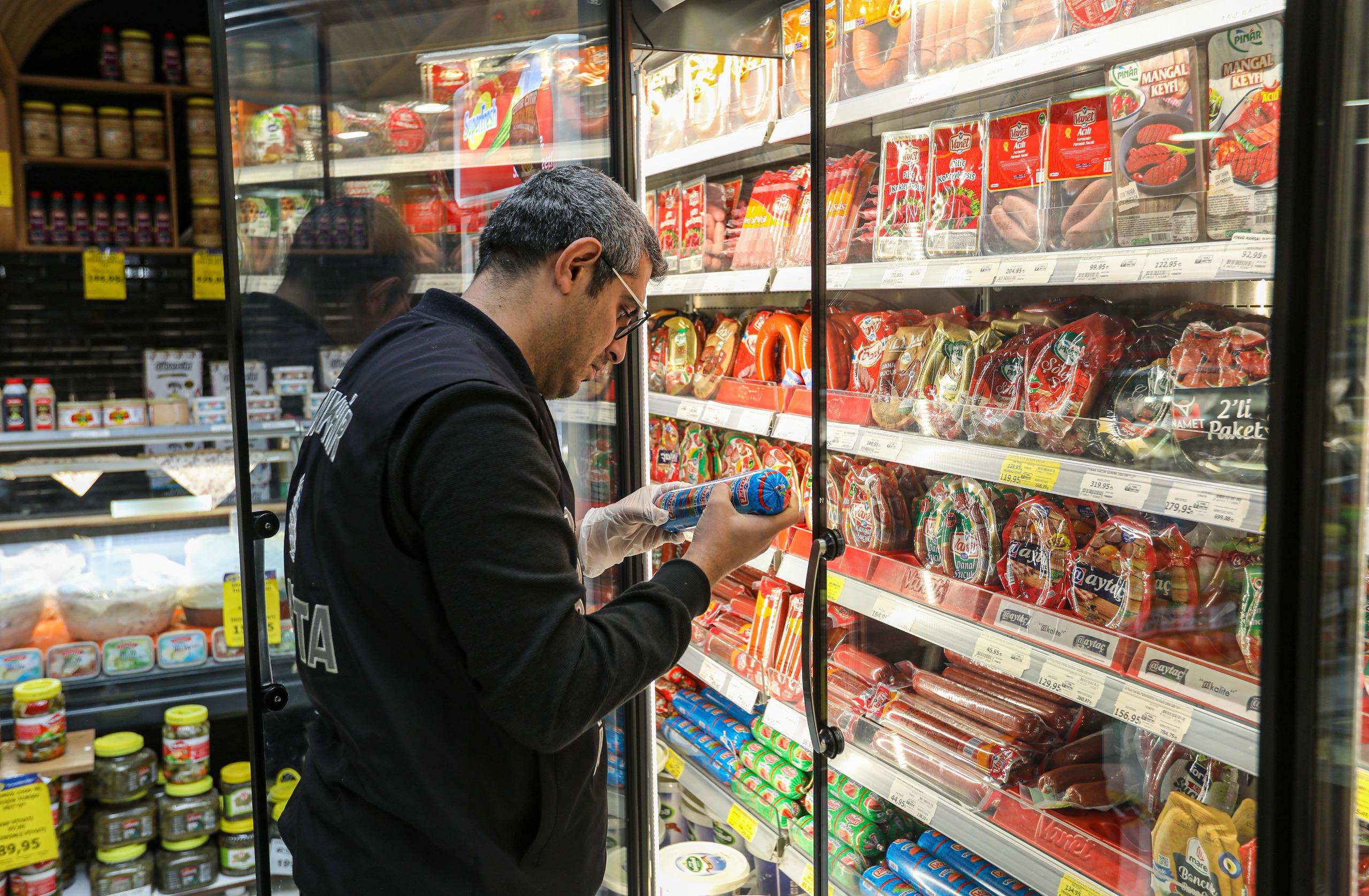 Van’da marketlere kapsamlı denetim