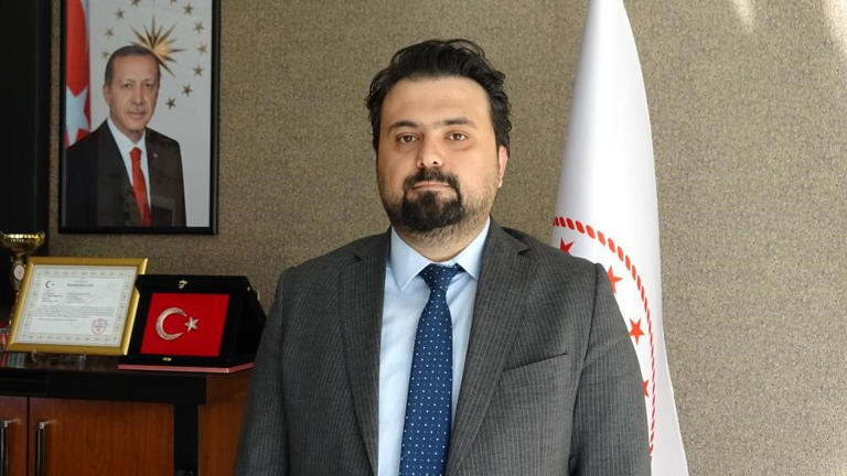 Van’ın başarılı kurum müdürünün görev süresi uzatıldı