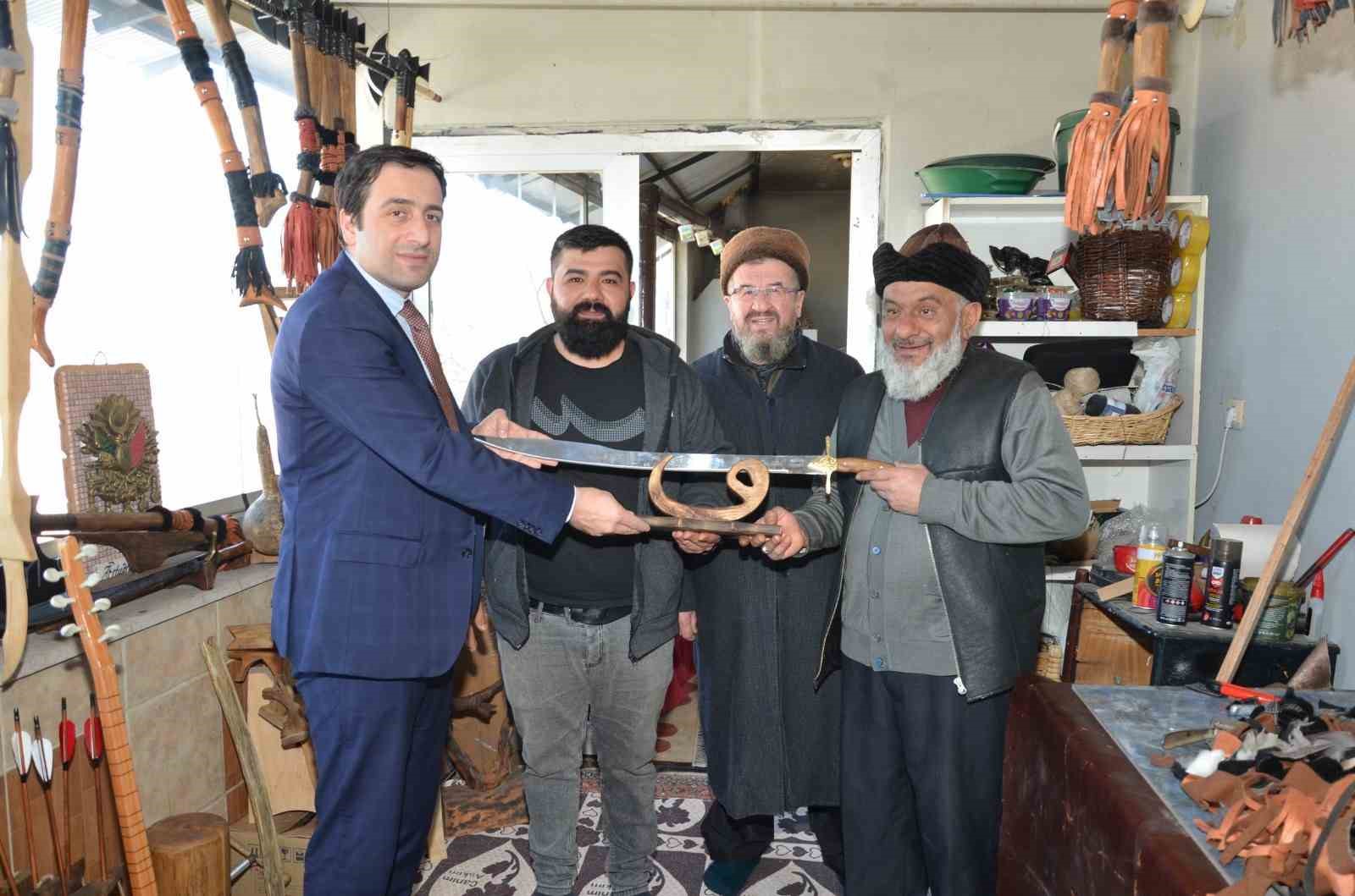 Geleneksel Osmanlı el sanatları bu atölyede yaşatılıyor