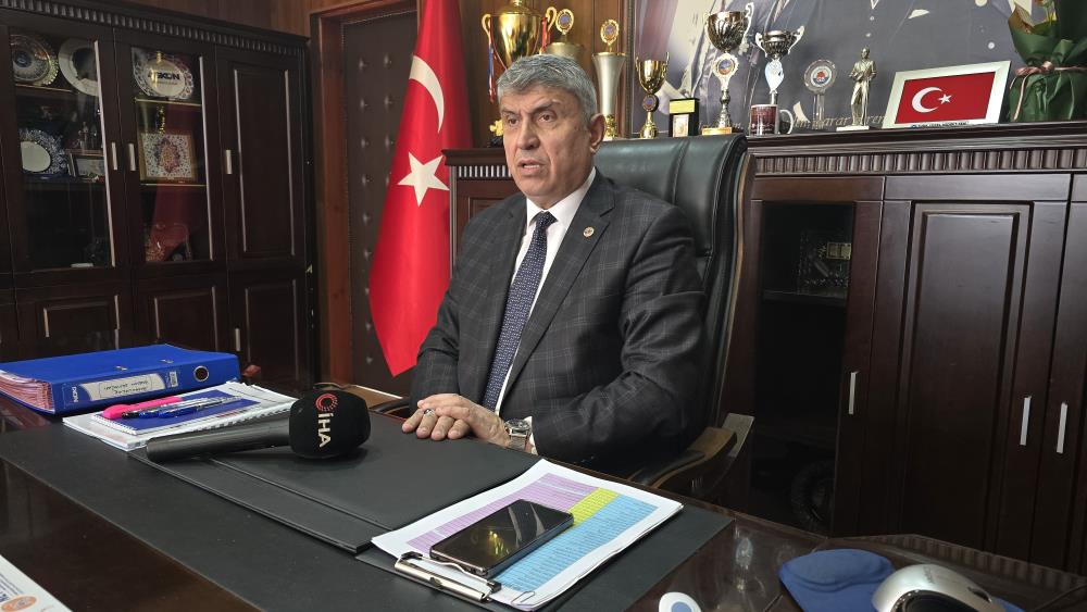 27 yıl hizmet ettiği belediyeye başkan oldu