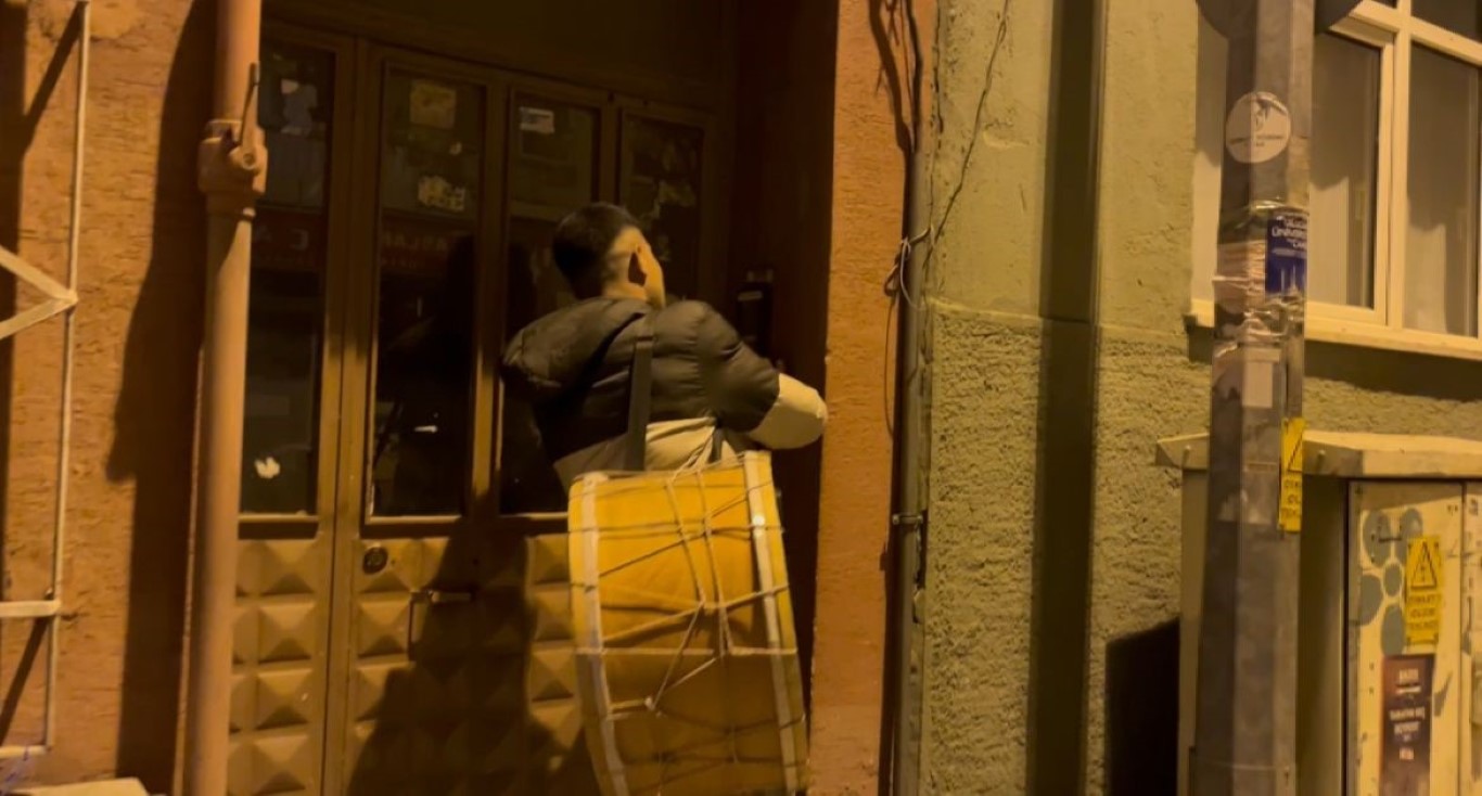 Bu mahallede davul çalmak yasak…Gelenek bu yıl da bozulmadı..