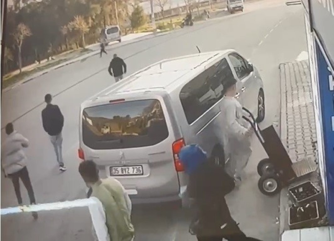 Türkiye’de köpek terörü sürüyor!