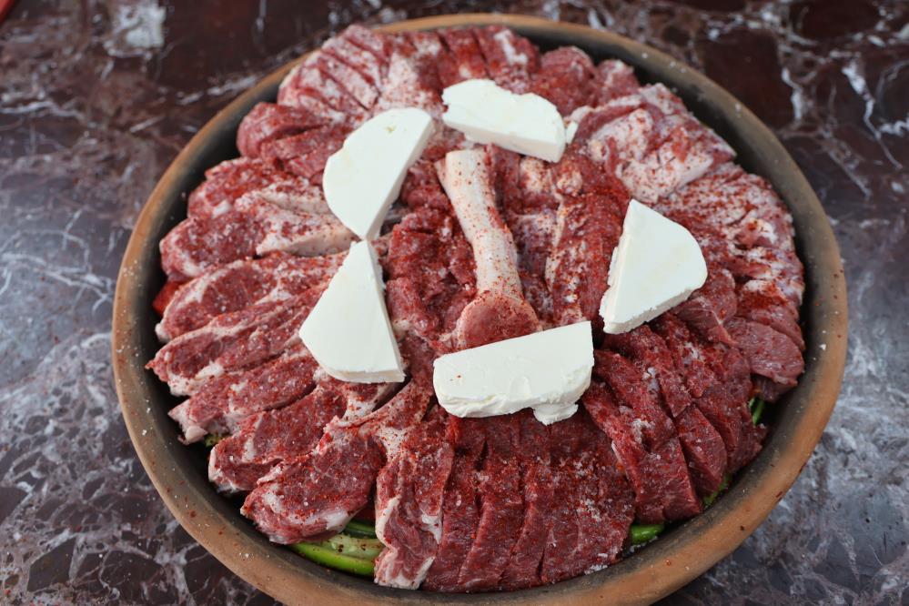 Ramazan’da damakları şenlendiren geleneksel lezzet: “Palu Tava”