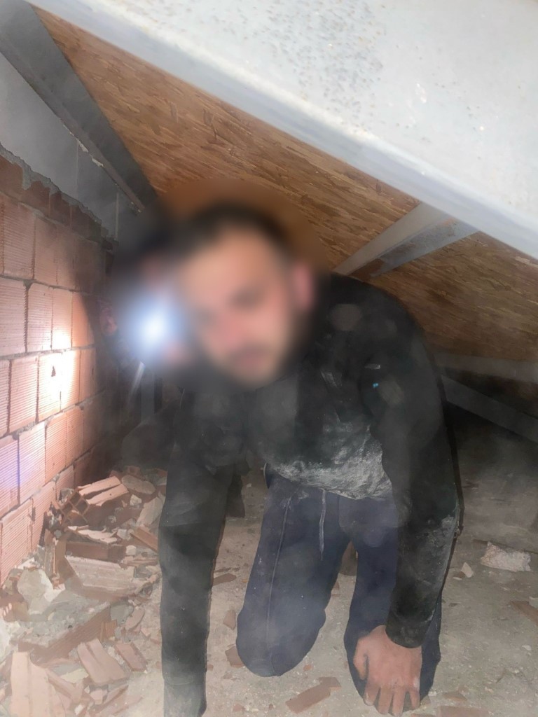 İnternet üzerinden cep telefonu satanları sahte dekontla dolandırdılar