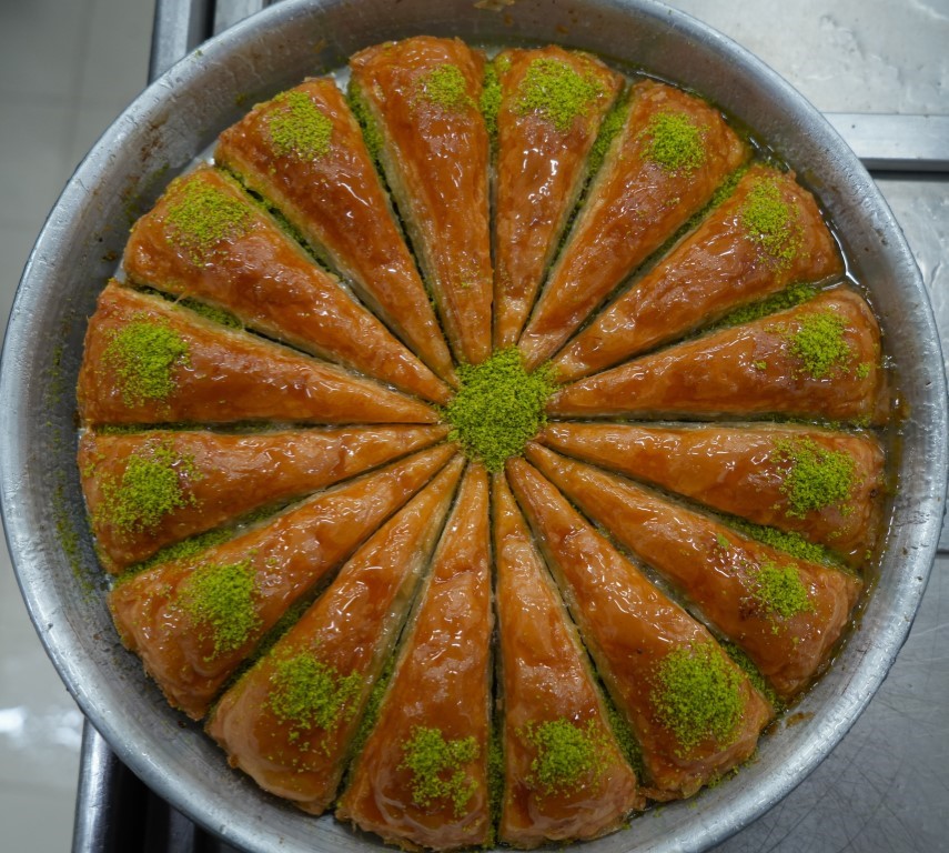 Baklava ustaları sahte fıstığa karşı uyardı