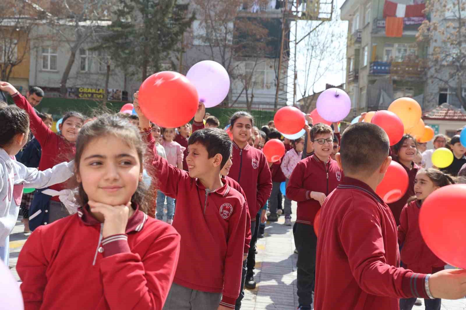 Ramazan Bayramı’nı coşkuyla kutlayan en renkli okul