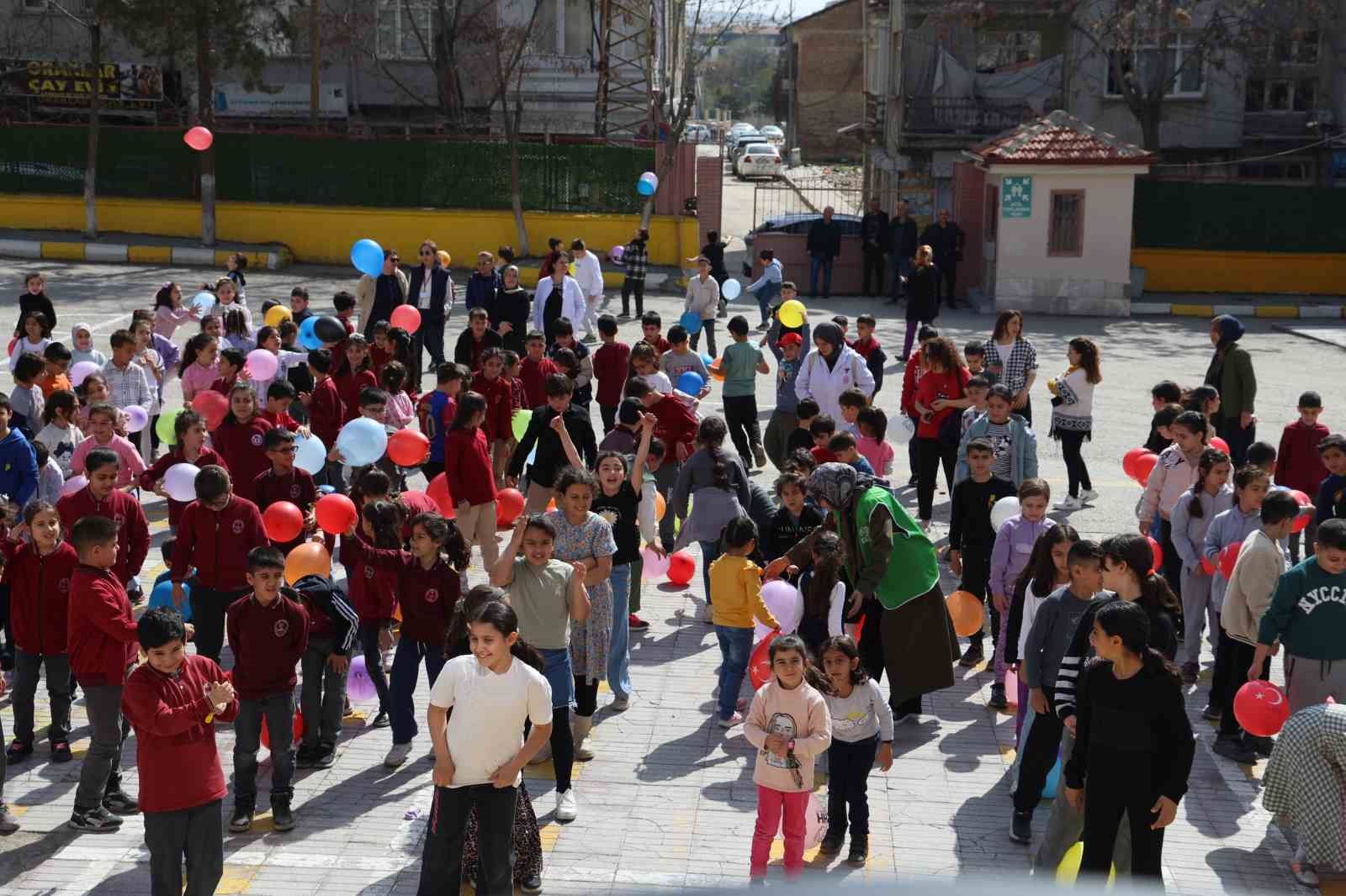 Ramazan Bayramı’nı coşkuyla kutlayan en renkli okul