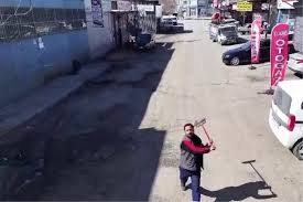 Dron görünce neye uğradığını şaşırdı