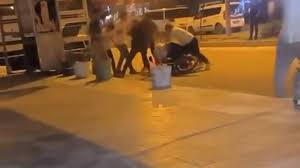 Adana’da Motosiklet Sürücüsüne Sokak Ortasında Darp