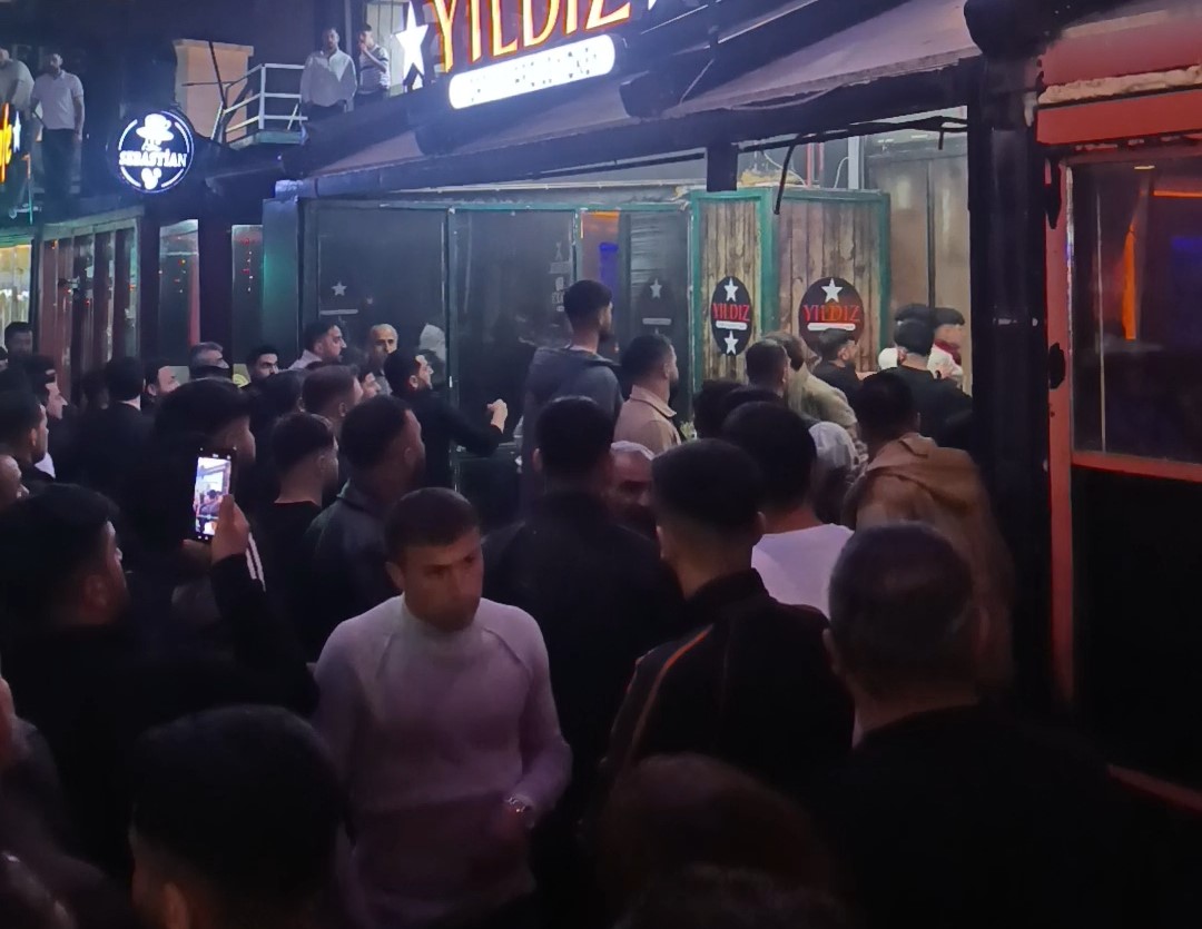 Van’da iki grup arasında kavga: Bir işletmenin camları kırıldı