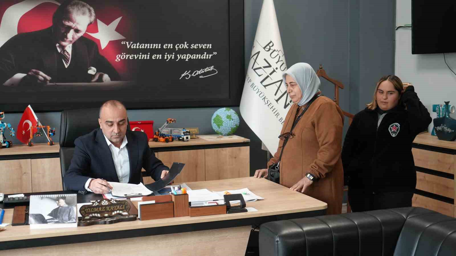 Gaziantep’te engelsiz istihdamın örnek hikayesi: Senanur Aslanpay