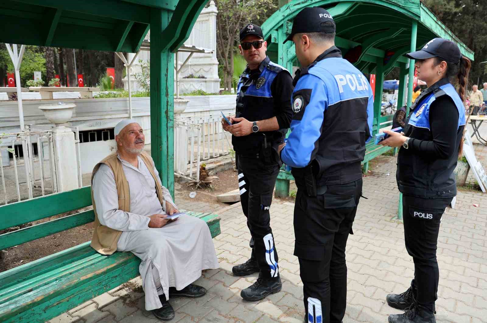 Mezarlıkta ’sahte hoca’ avı