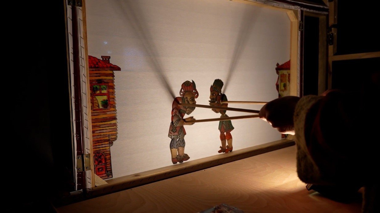 21 yıldır aşkla Karagöz Hacivat’ı yaşatıyor