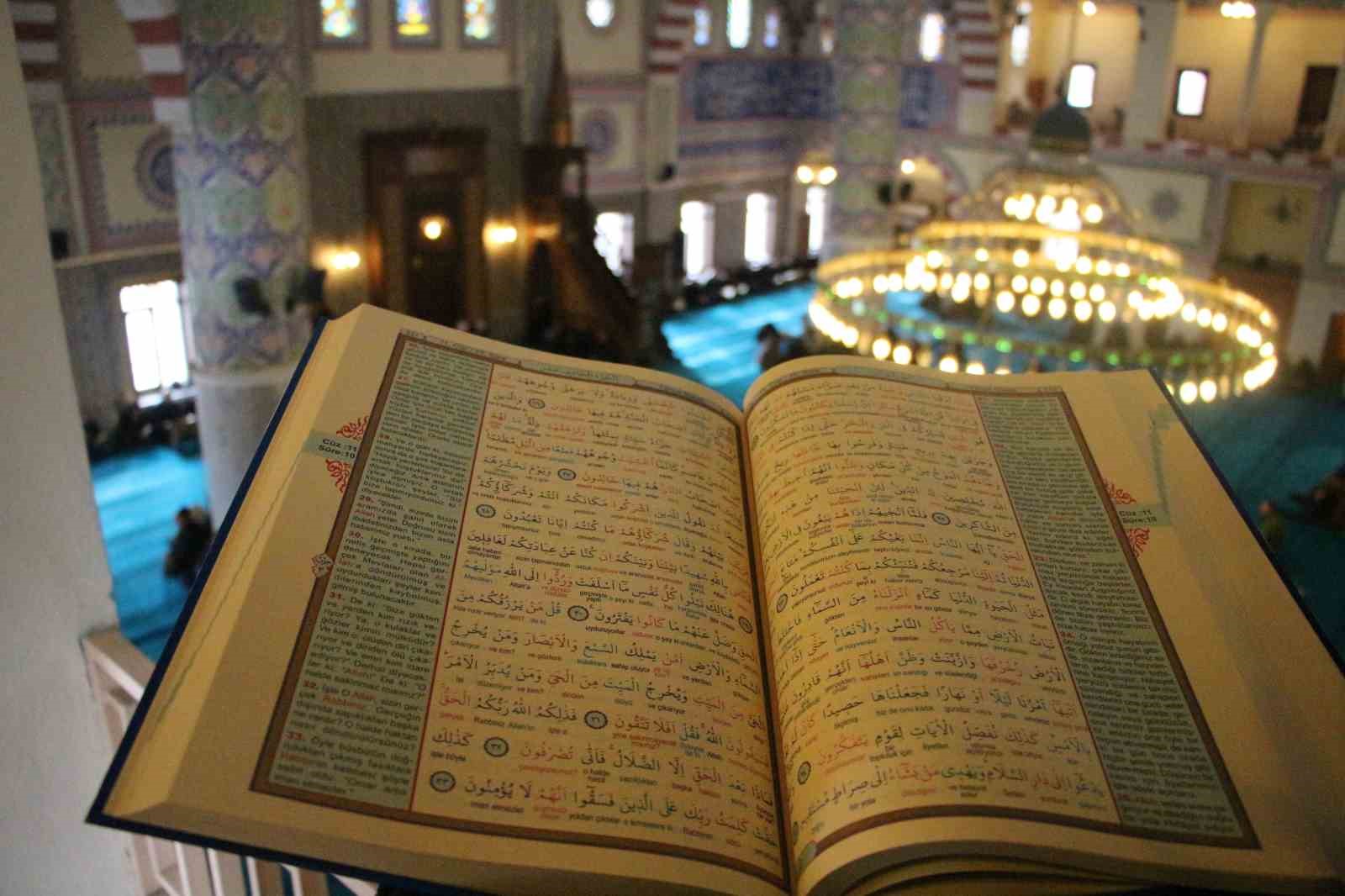 Van’da Ramazan ayının ilk mukabelesi başladı