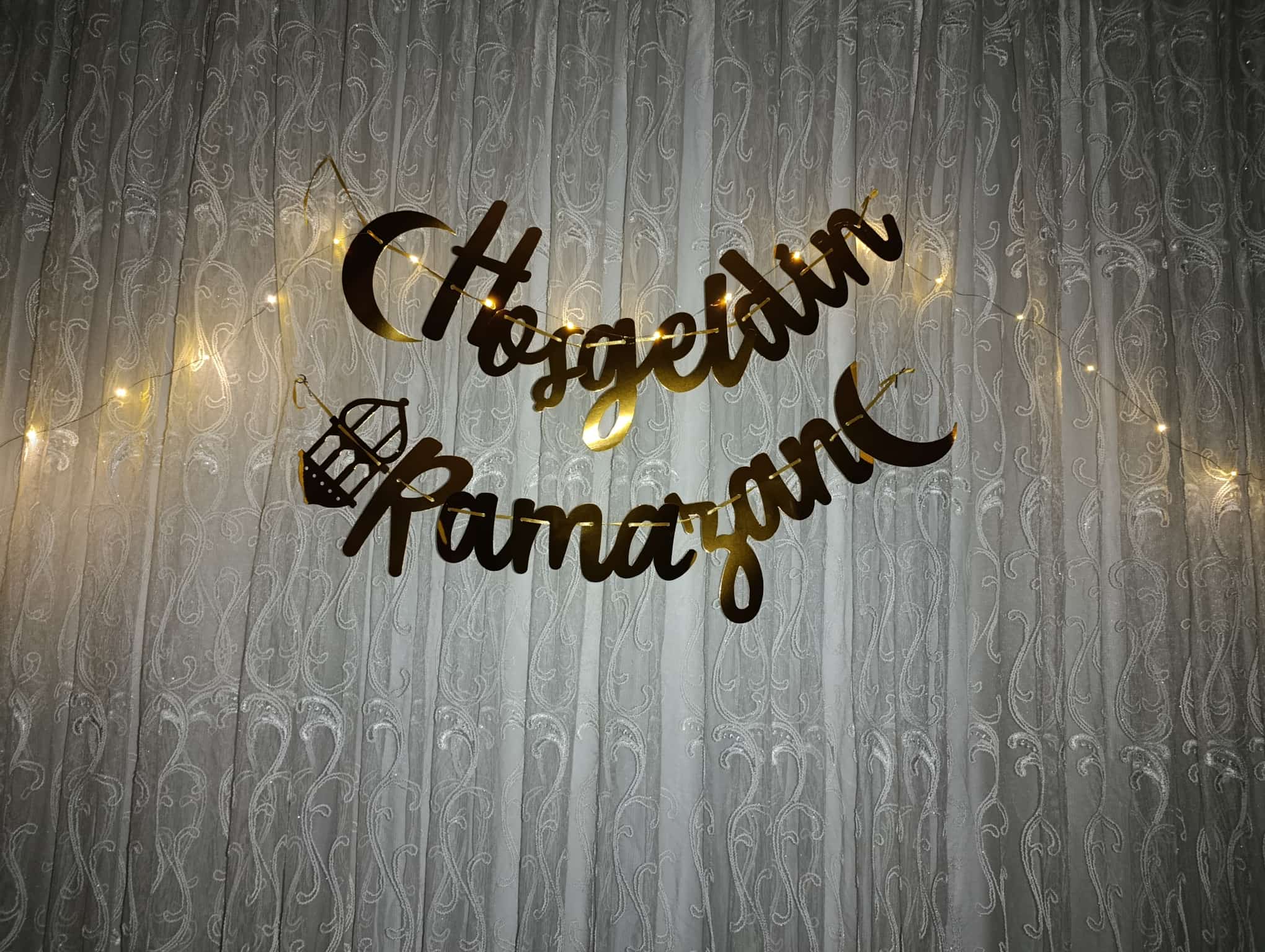 Van’da Evler Ramazan İçin Süslendi