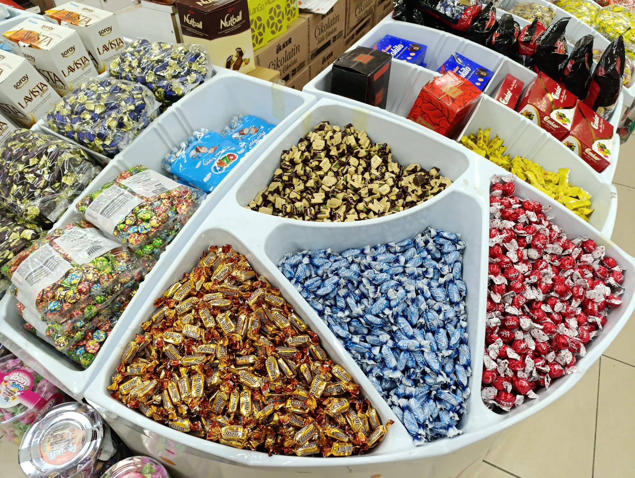 Van’da şeker tezgahları şimdiden doldu