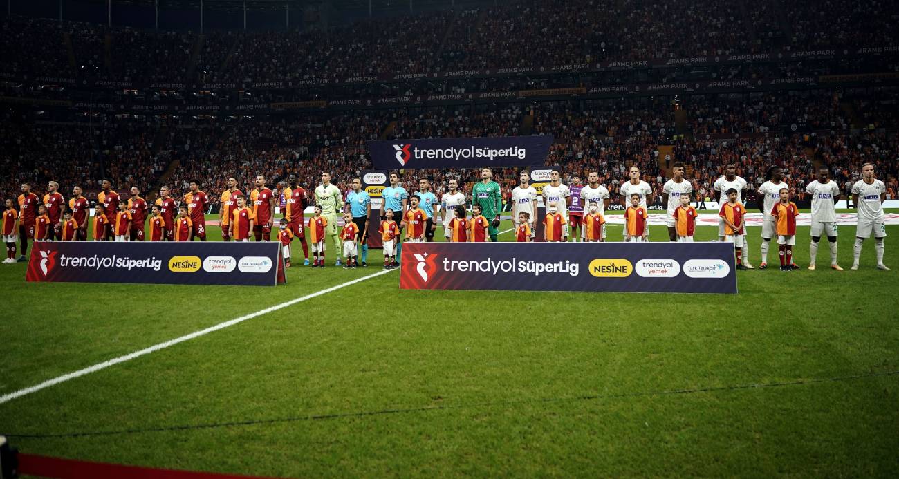 Galatasaray ile Alanyaspor 18. randevuda