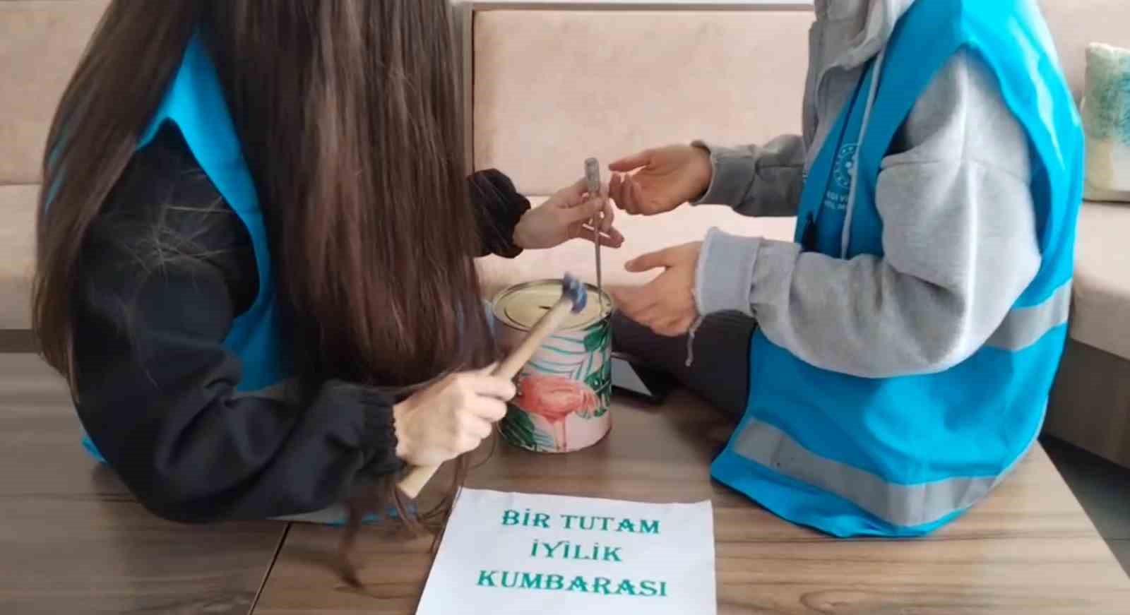 Üniversiteli öğrencilerden “Bir Tutam İyilik” projesi