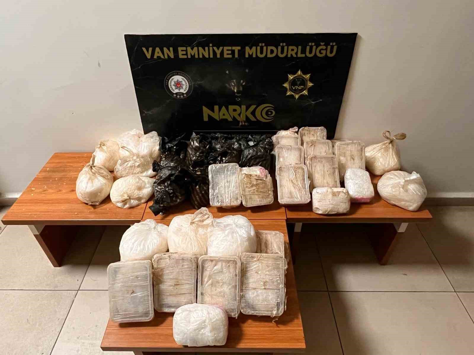 Van’da onlarca kilogram uyuşturucu madde ele geçirildi